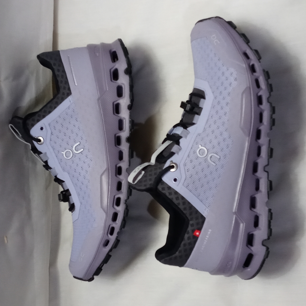 On Running Women's Athletic Shoes in Purple and Black